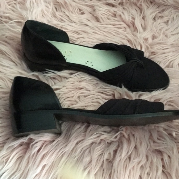 Shoes - Picture 2 of 3